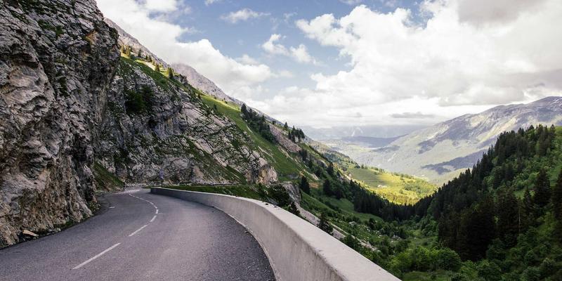 复古服饰搭配进阶指南：飞飞8899在女装平台的Vintage首饰心法全解析