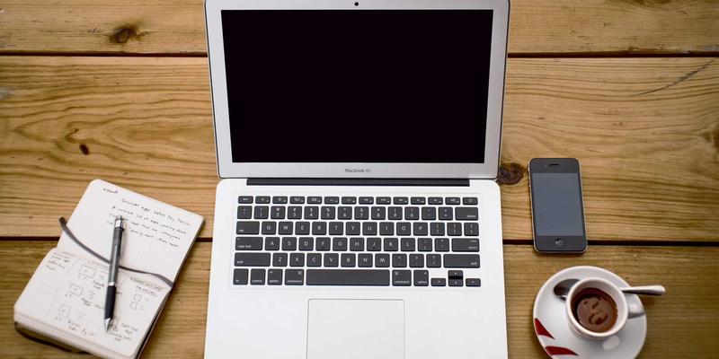 跟飞飞8899学复古风摄影：用手机拍出氛围感穿搭大片的终极指南