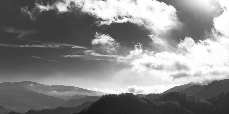 飞飞889924：解锁日常穿搭灵感，打造专属你的服饰搭配美学