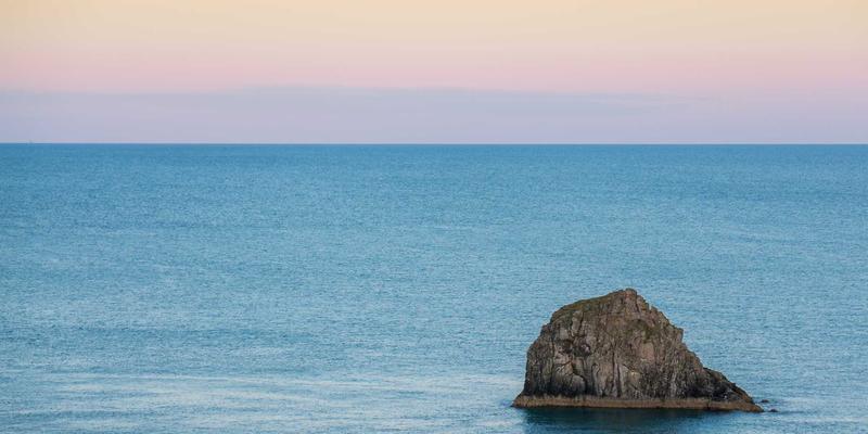 飞飞8899教程：掌握服饰搭配精髓，玩转时尚女装平台